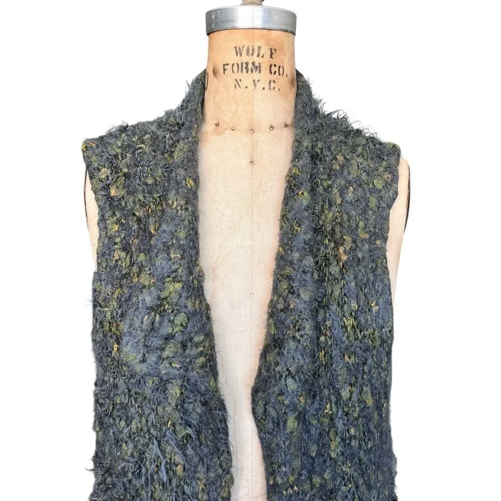 Textured Knit Sleeveless Open Front Vest Size M